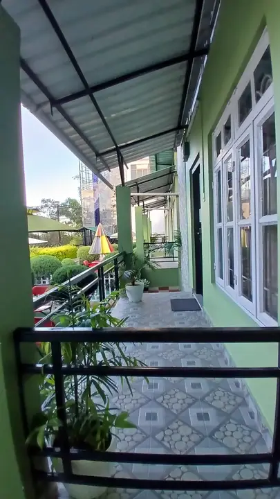 Garden Cottage balcony